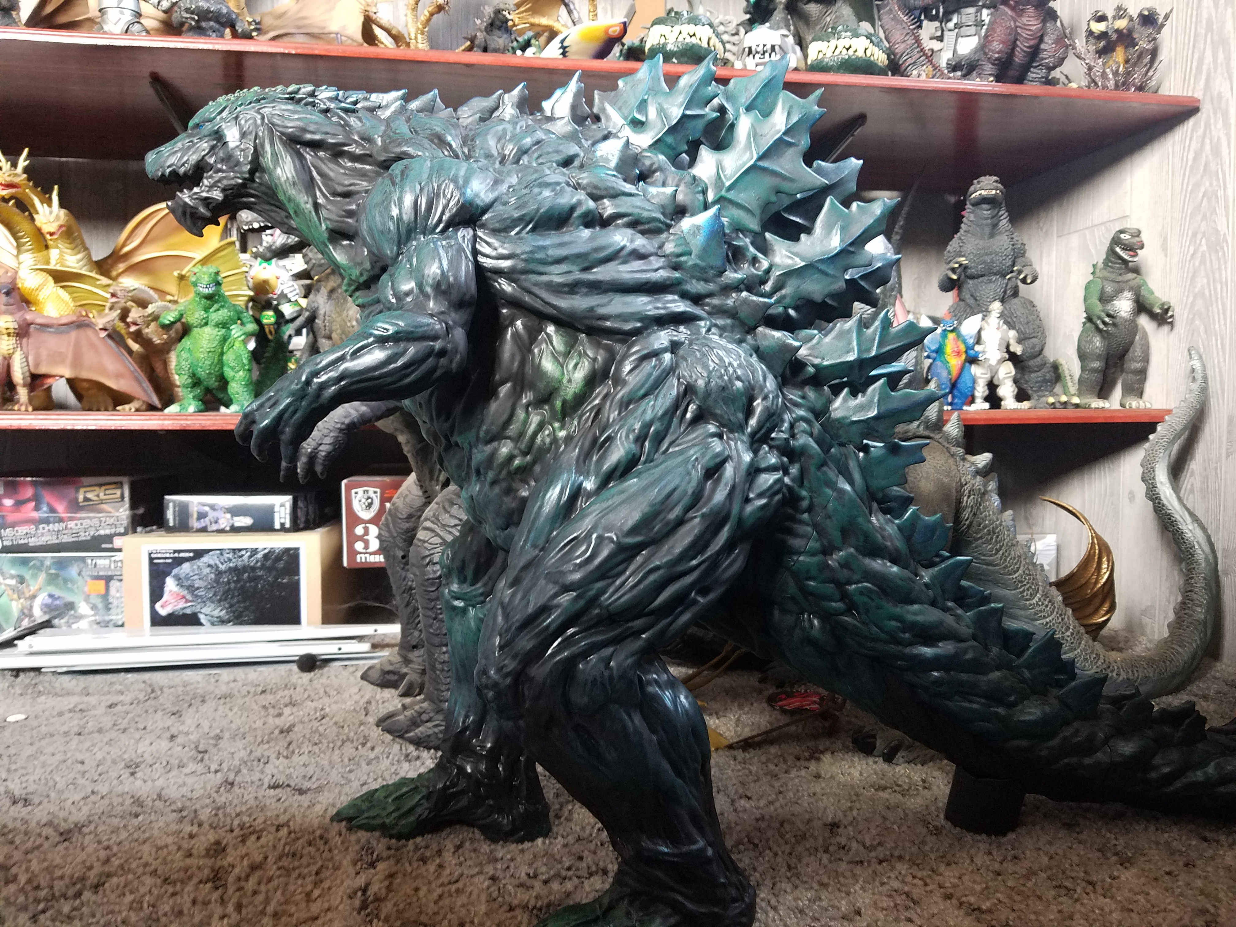Godzilla Animation Trilogy (2017) Mega-Size 19 Godzilla Earth Vinyl  Figure, Multicolor : : Toys