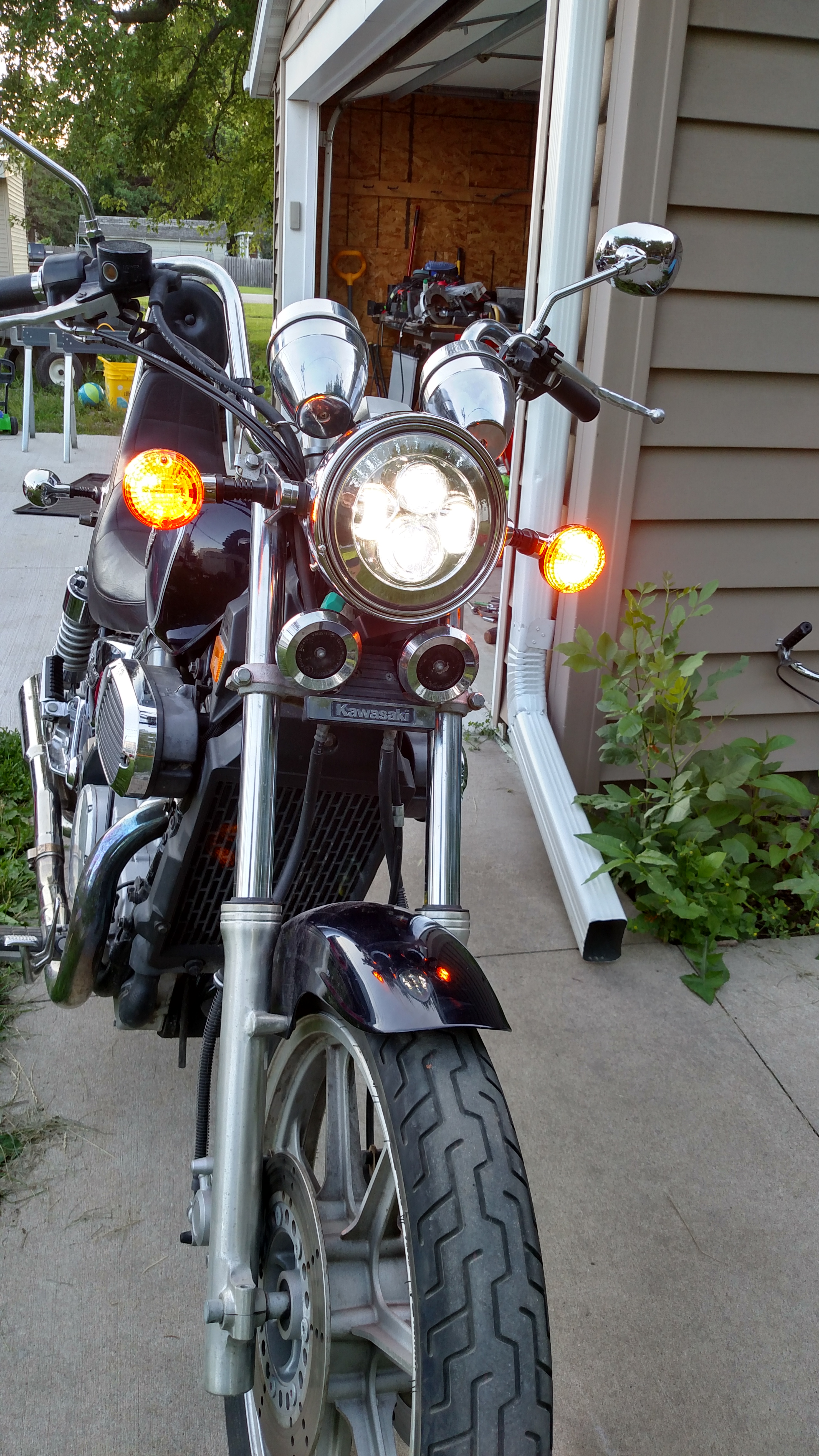 kawasaki vulcan s halo headlight