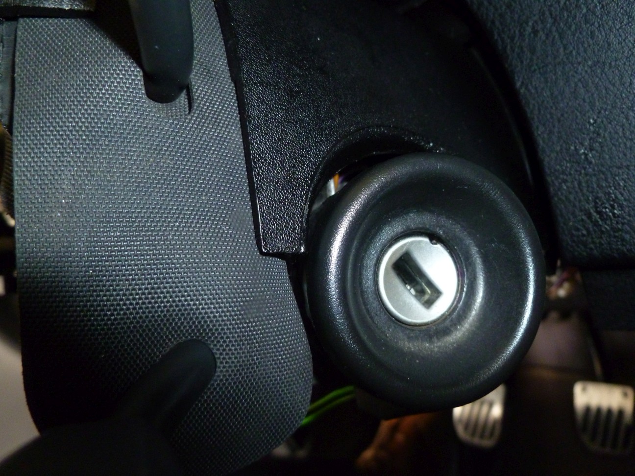 DIY: spinning key problem - repair the ignition switch to lock cylinder ...