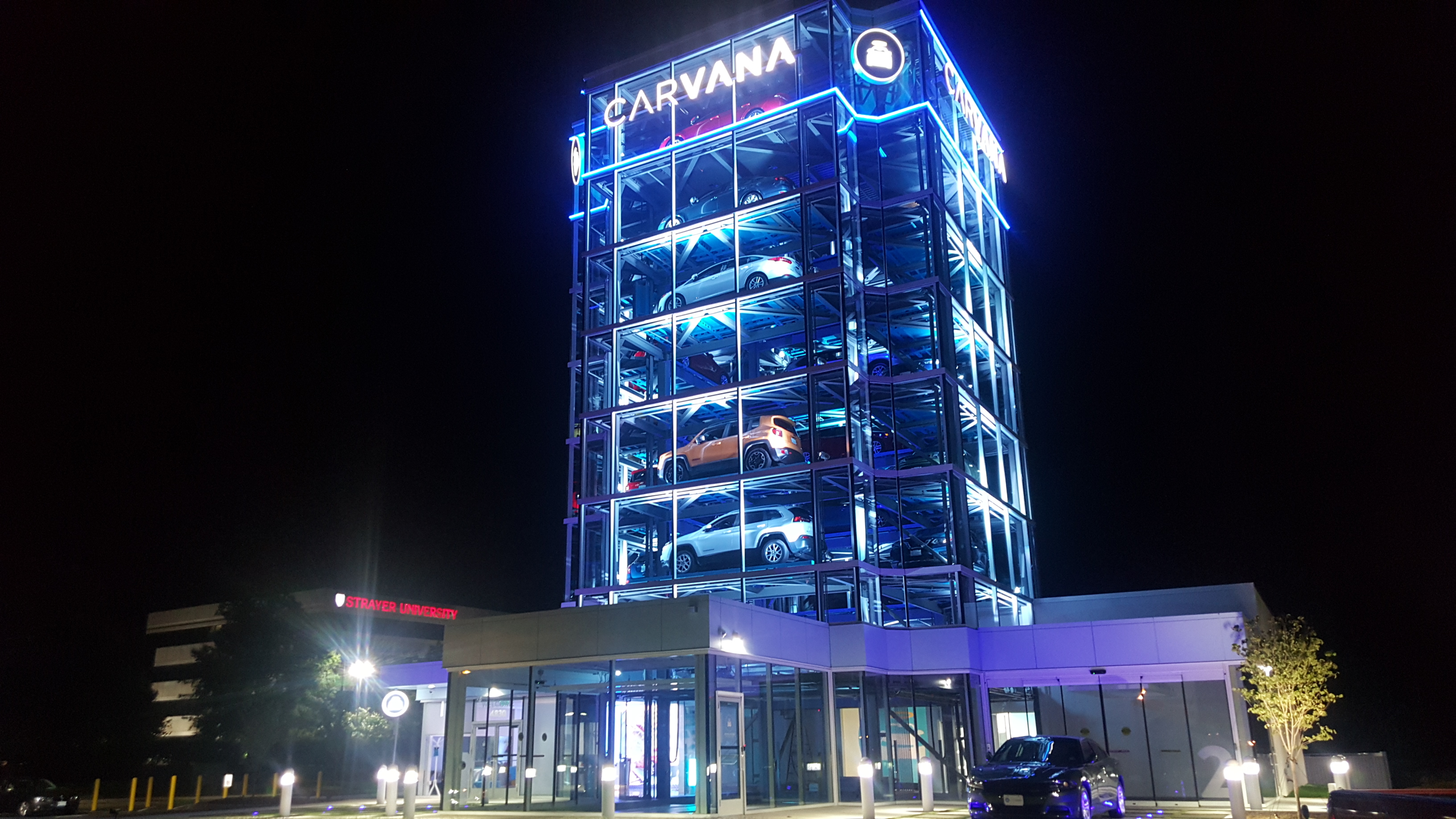 Carvana building a tower vending machine in Greensboro (Raleigh