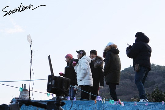 Official Seventeen S One Fine Day 13 Castaway Boys Thread Variety Shows Onehallyu