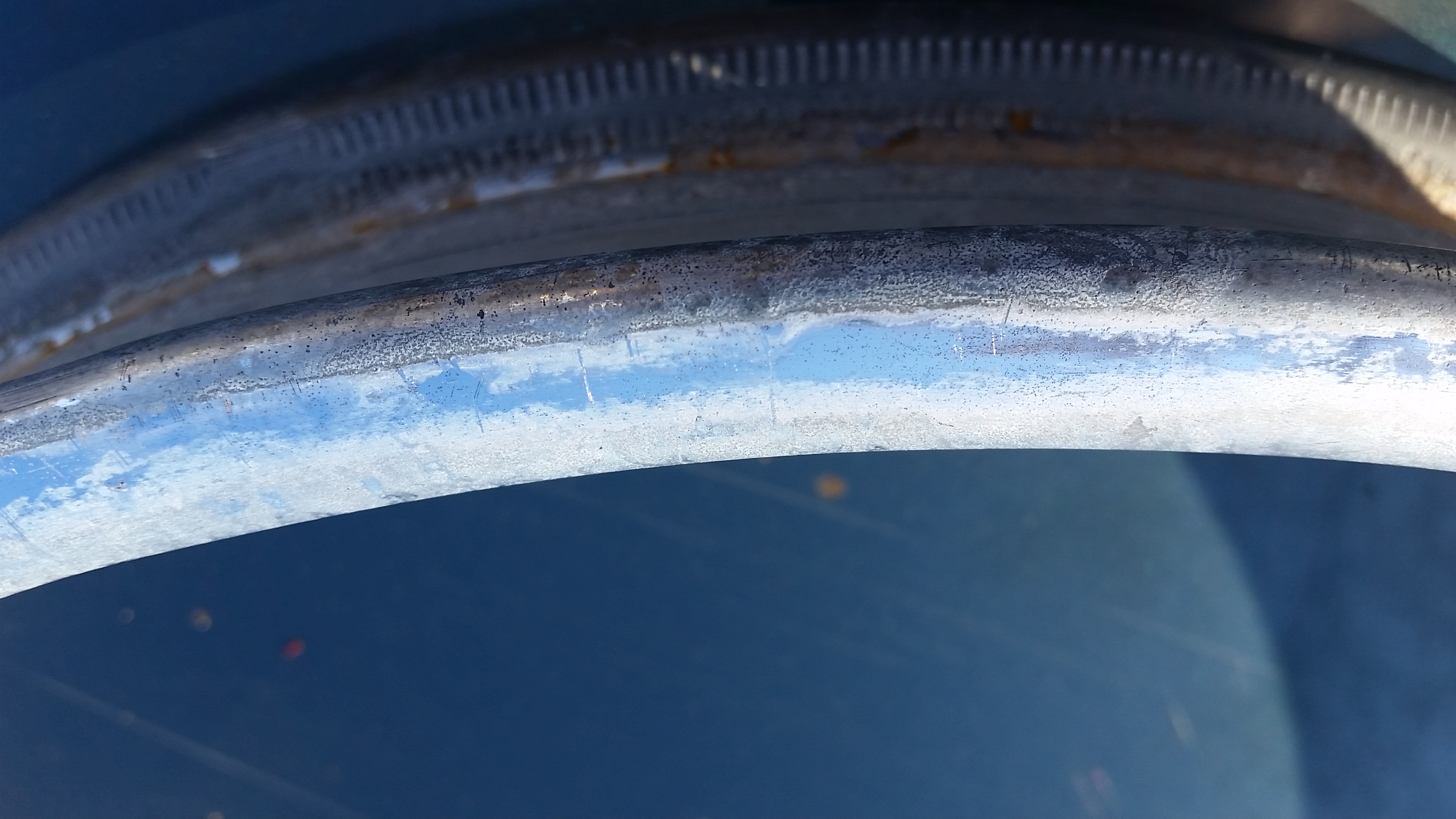 Spoked rims, Rust Removal and DIY Zinc electroplating. Honda Twins