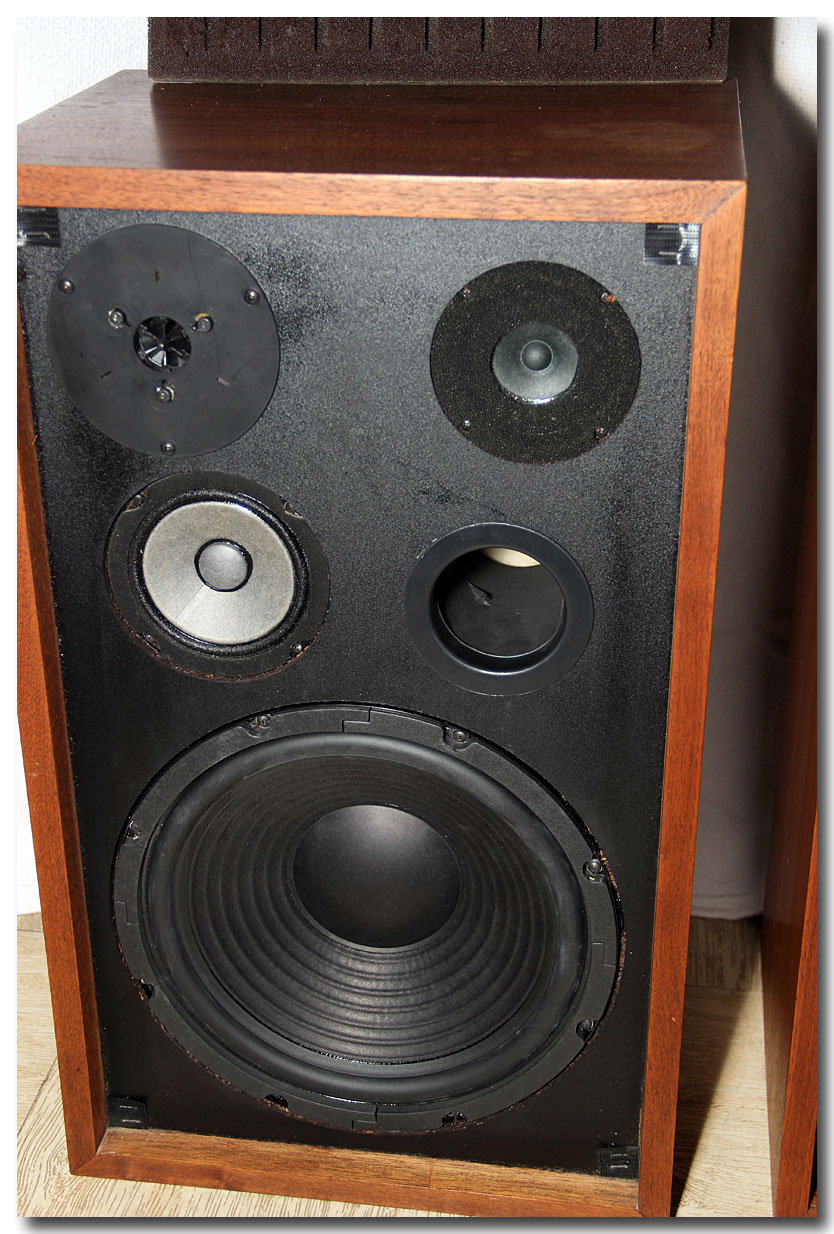 Becker Speakers - Very Nice But Need More Info 