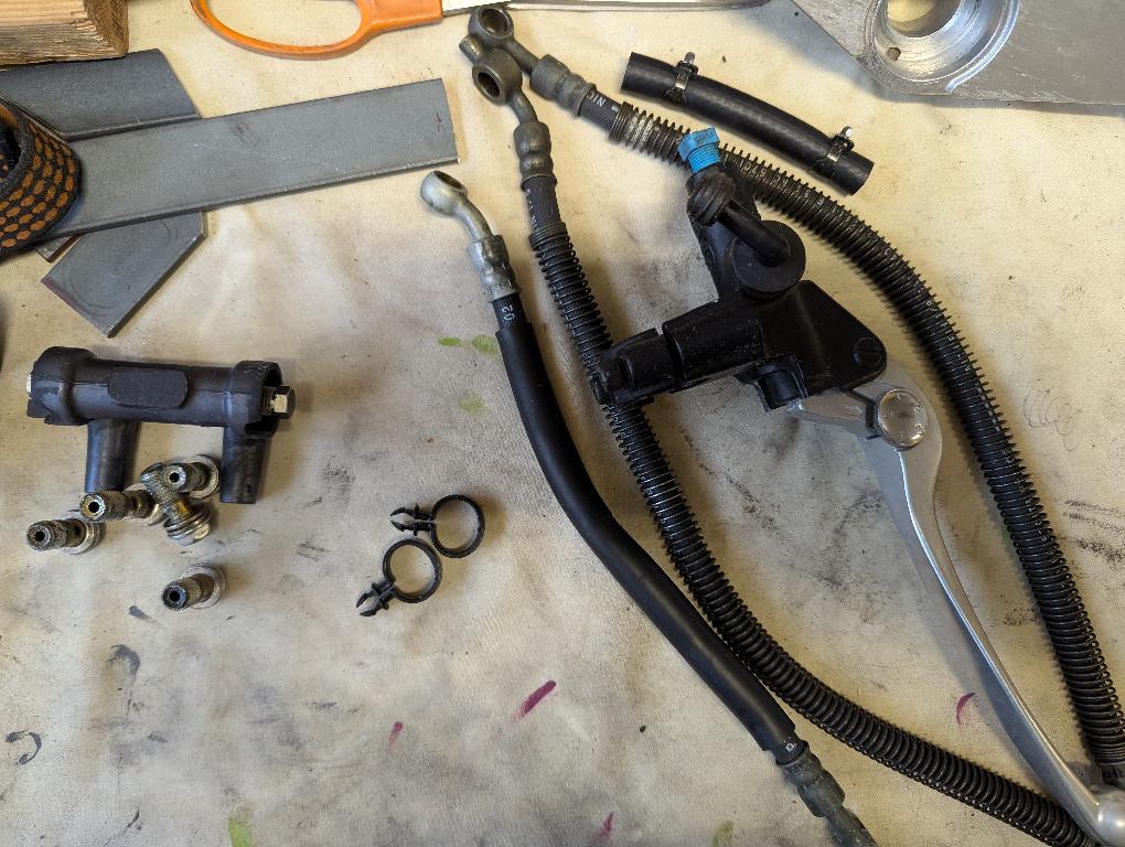 It's Not Easy Being Green: 1998 ZX9R Build Thread | Page 2