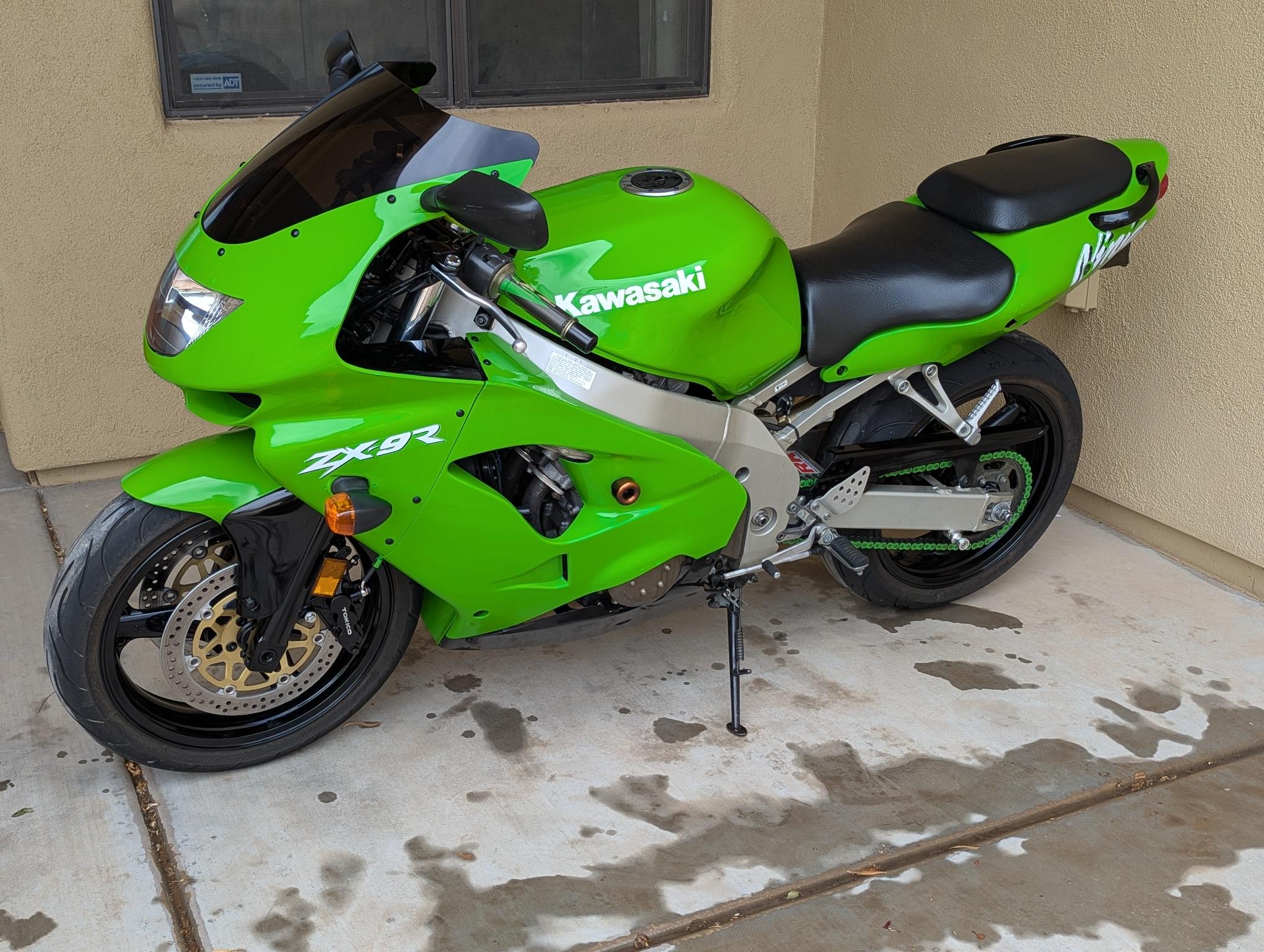 It's Not Easy Being Green: 1998 ZX9R Build Thread | Page 2