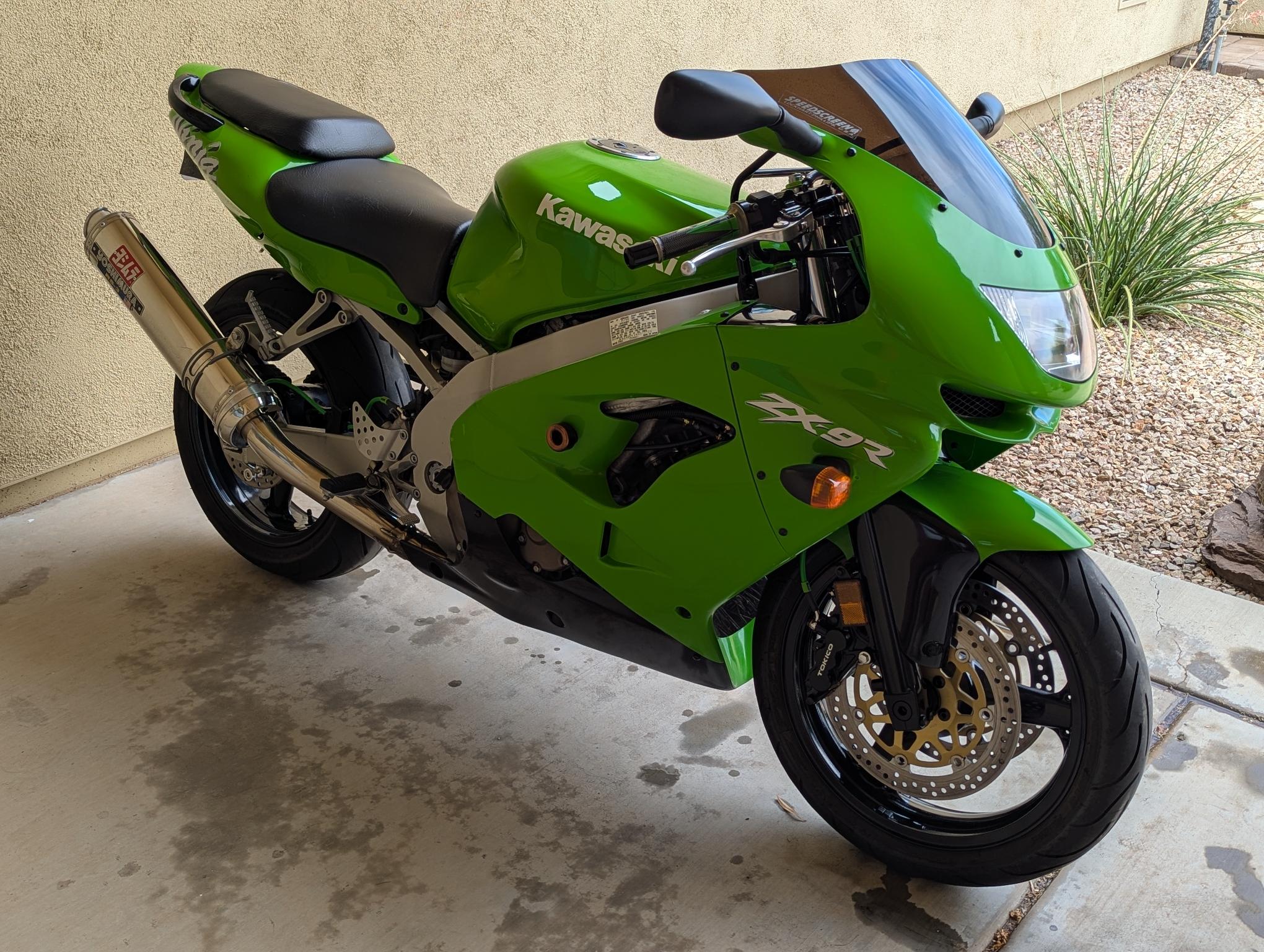 It's Not Easy Being Green: 1998 ZX9R Build Thread | Page 2