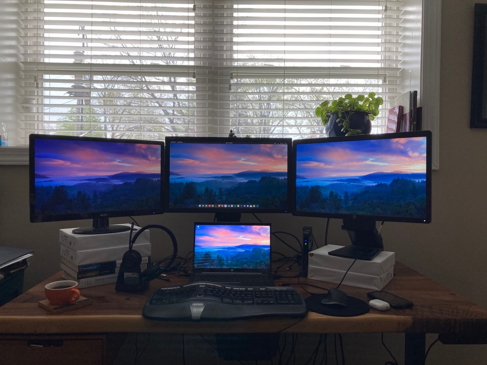 Recommendation for a 3 monitor setup for coding : r/buildapcmonitors