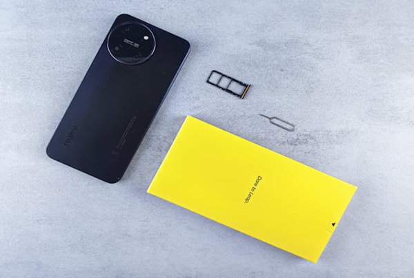 Smartphone with SIM Tray