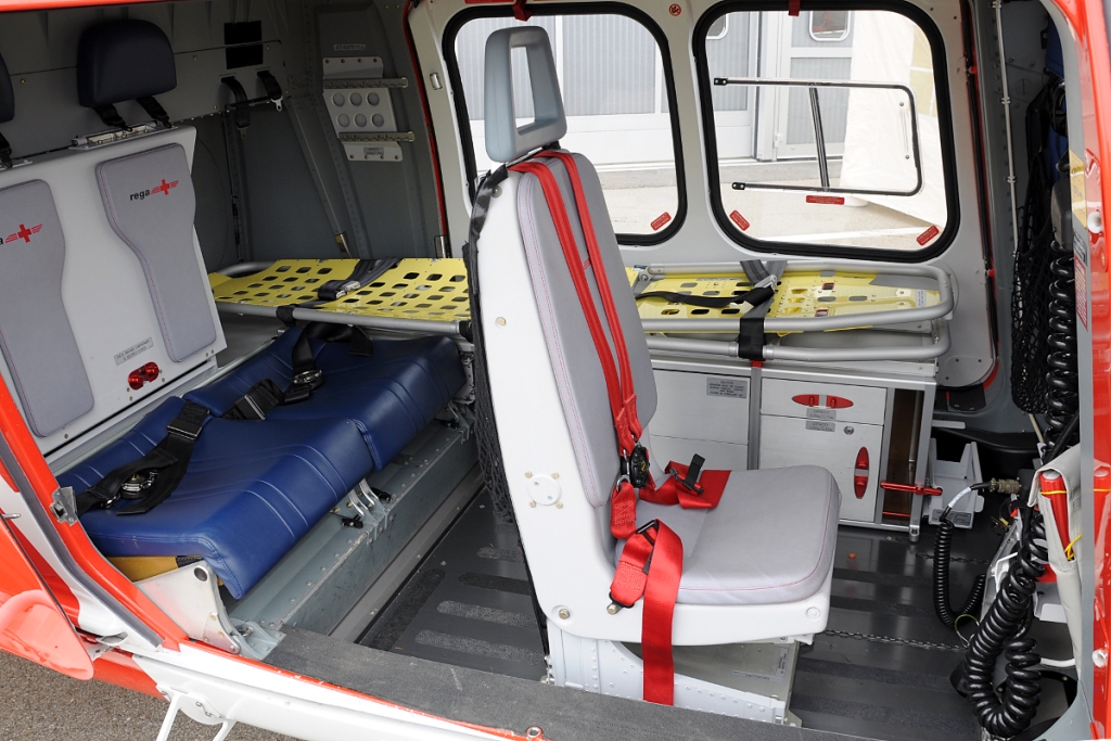 InsideaREGAAgustaA10.jpg
